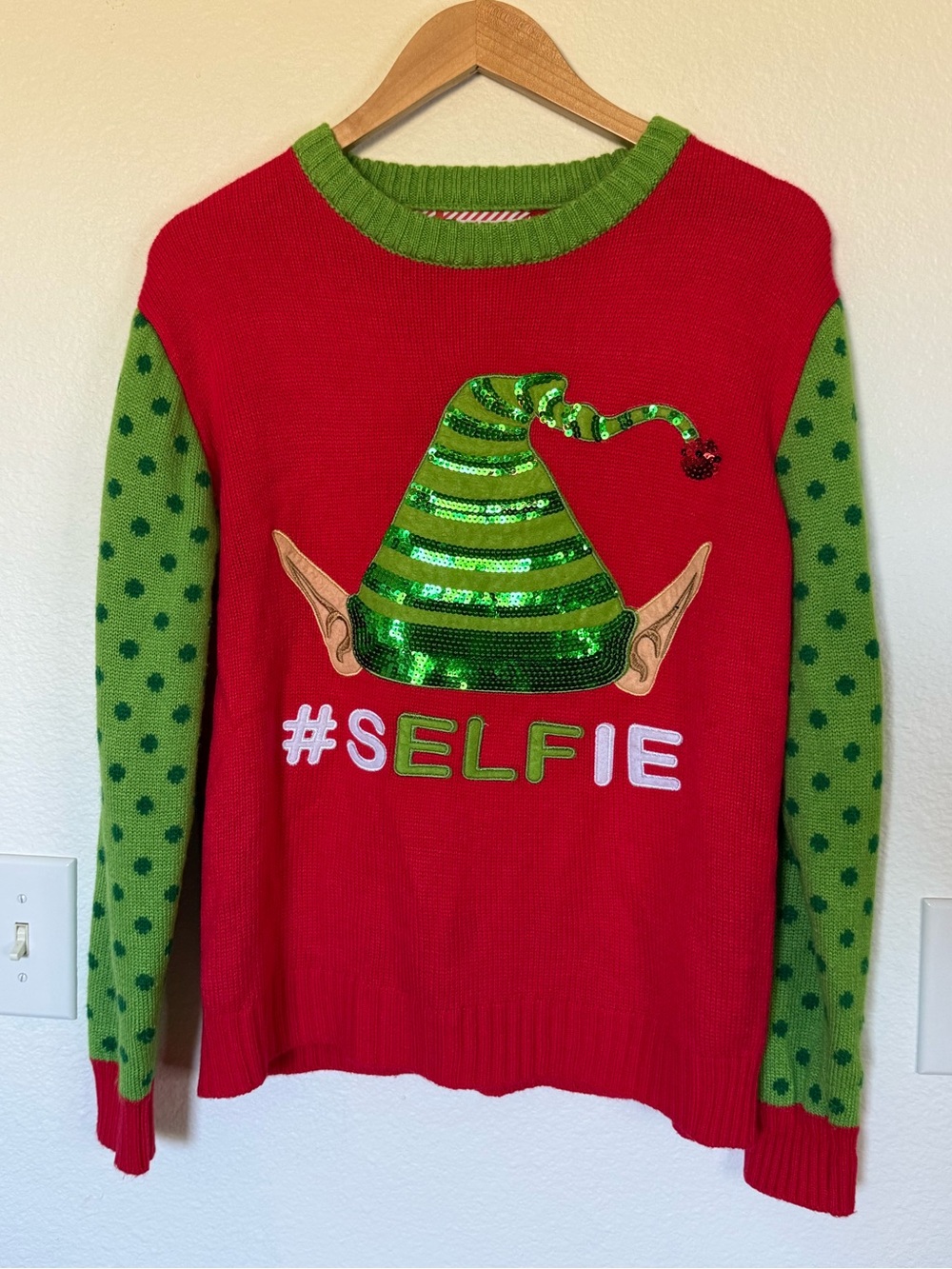 Merry Christmas #sELFie Ugly Christmas Sweater Sequins Red & Green Women’s Large